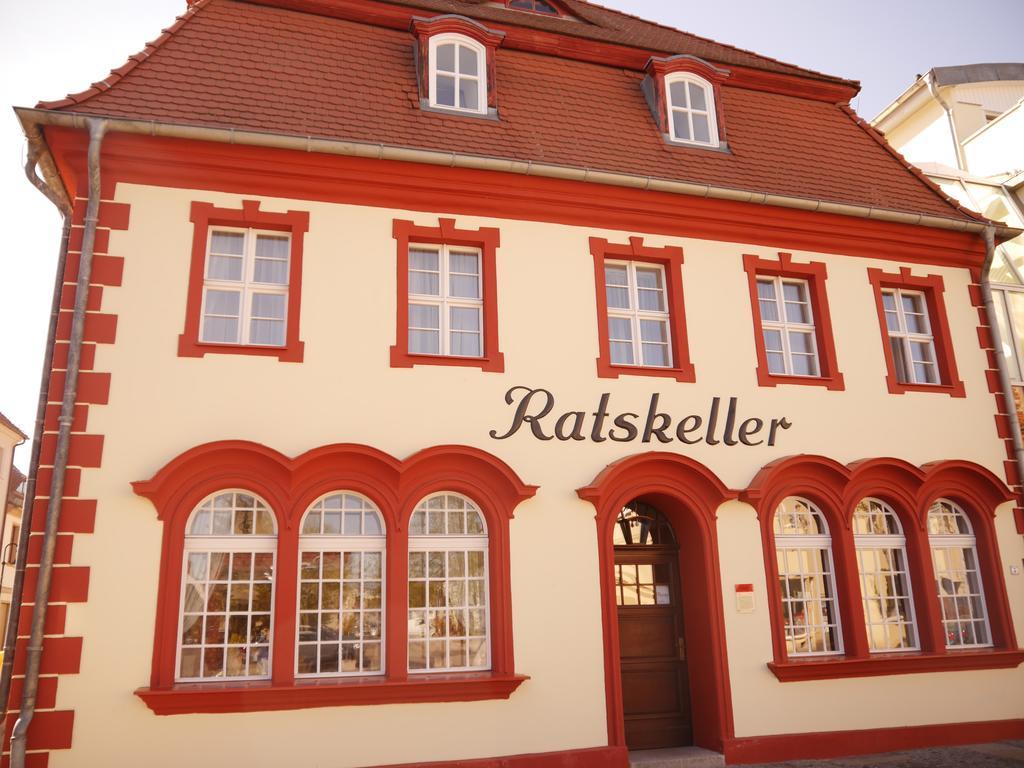 Garni-Hotel Zum Alten Ratskeller Vetschau Exterior photo